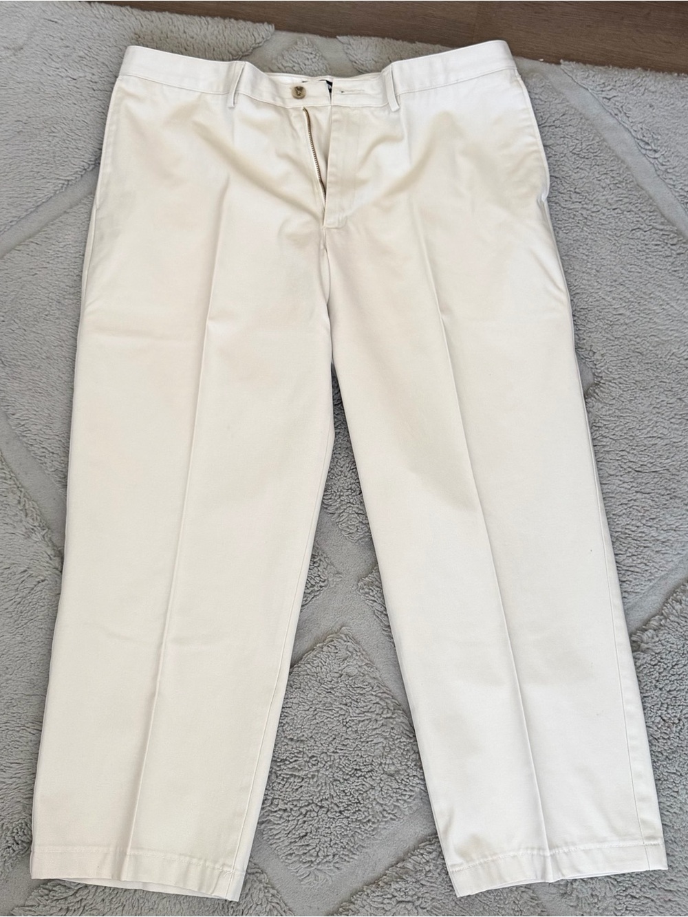 Lands' End Men’s Cream Traditional Fit Pleated Chinos